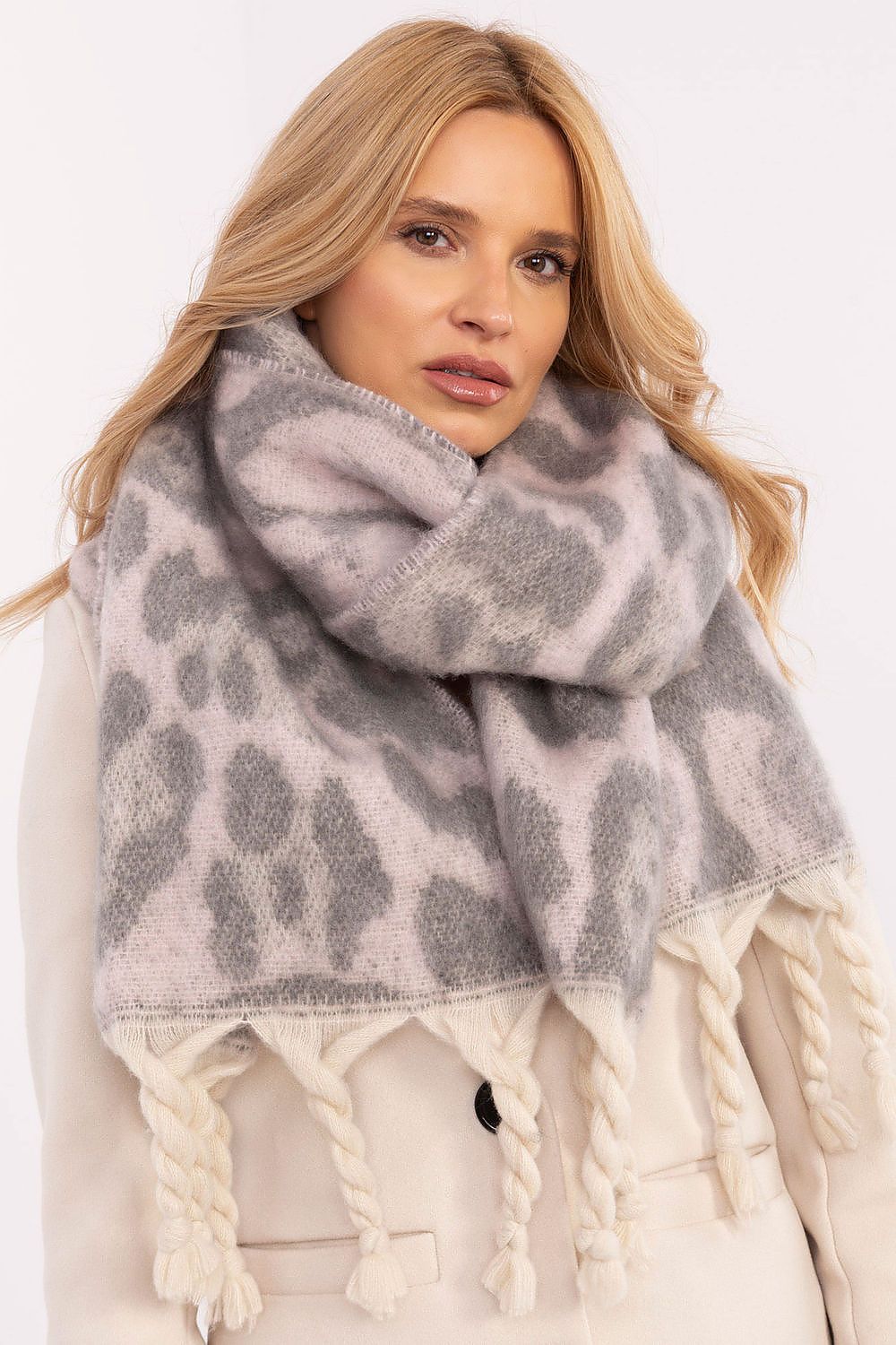   Szalik Model AT-SZ-416.99 Light Pink - AT 