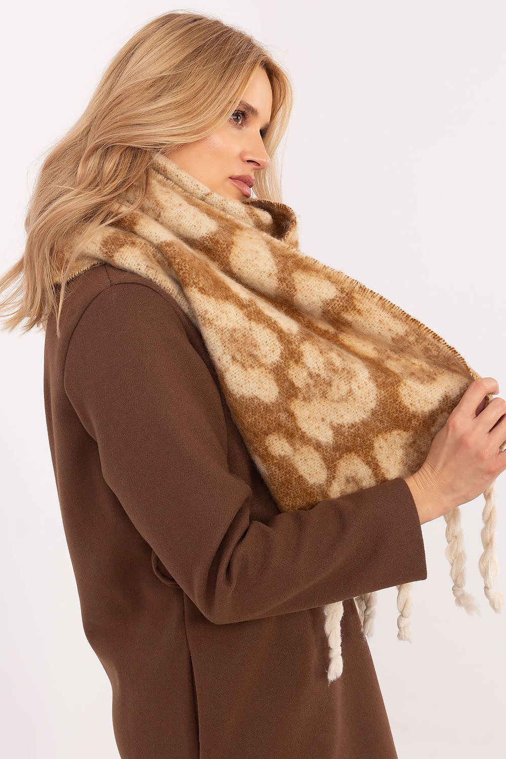   Szalik Model AT-SZ-416.31P Beige - AT 