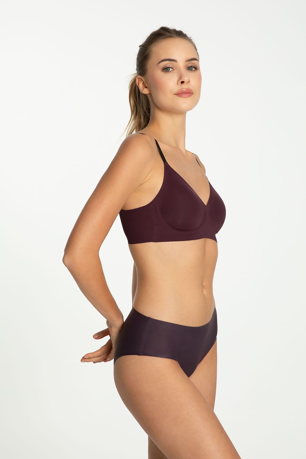  Figi Model Dark Plum Simple Classic Śliwka - Julimex 