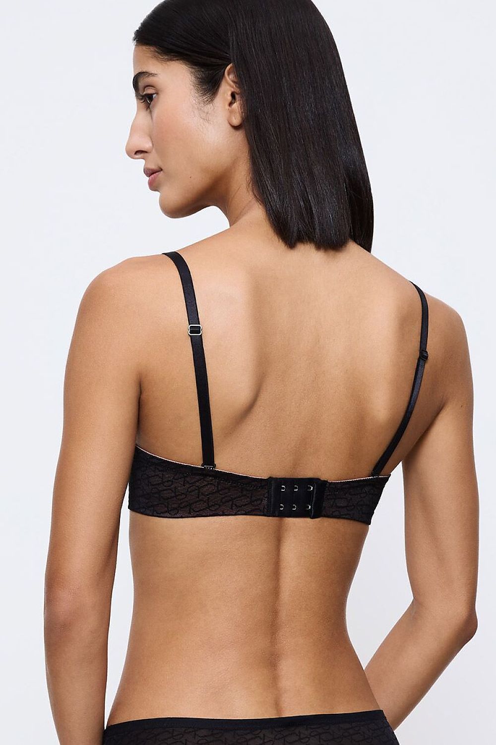  Biustonosz push up Biustonosz Usztywniany Model Signature Sheer 10224861-0004 218523 Black - Triumph 