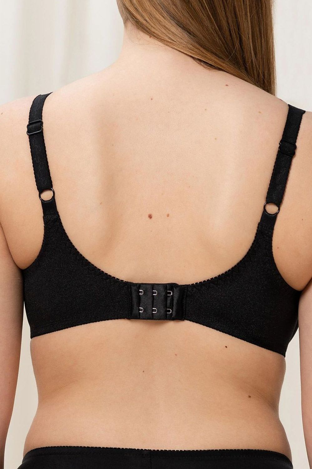  Biustonosz Soft Minimizer Model Ladyform Soft W X 10166306 105776 Black - Triumph 
