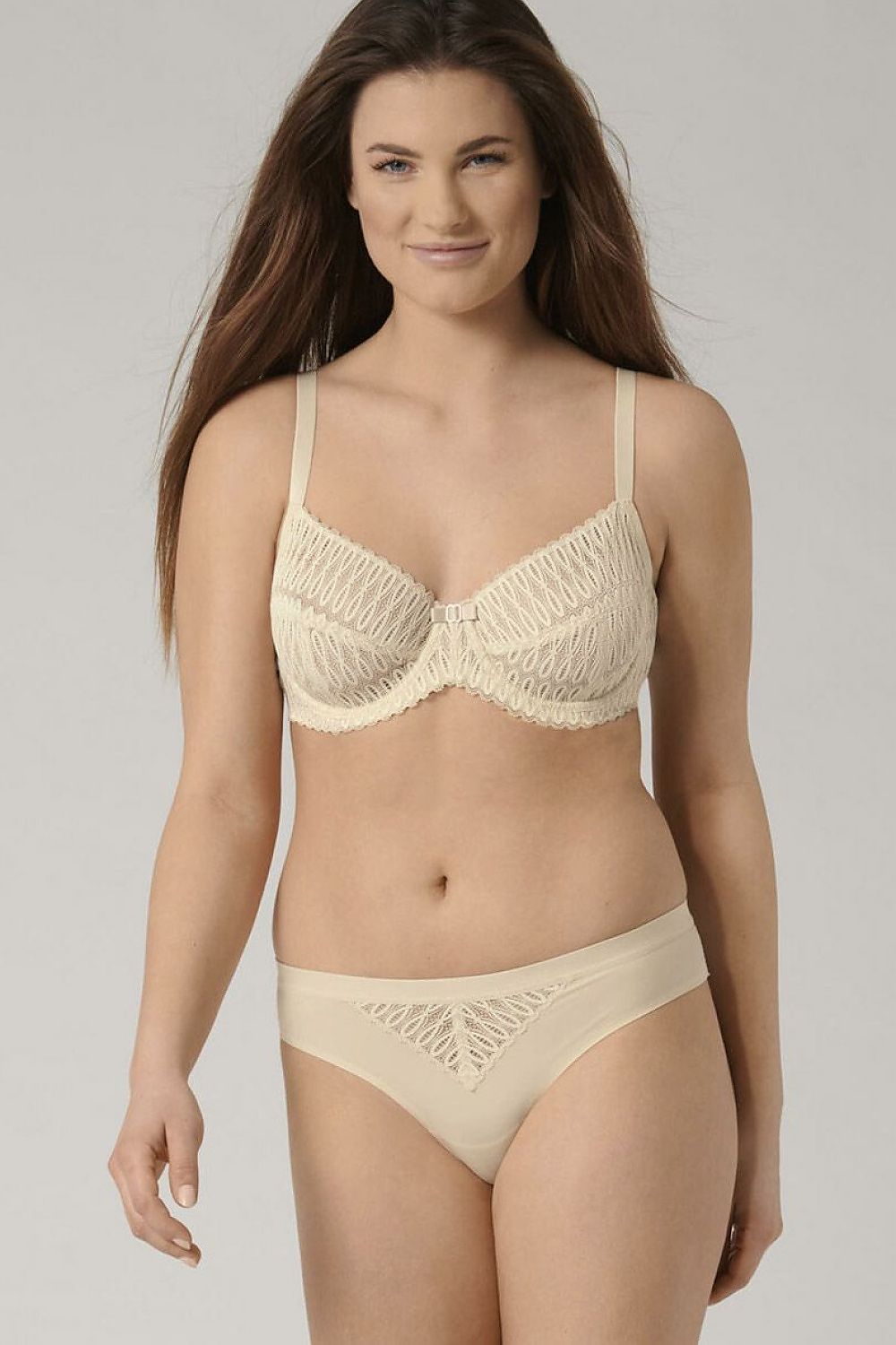  Figi Brazyliany Model Aura Spotlight Brazilian 10208024-6720 158006 Cream - Triumph 