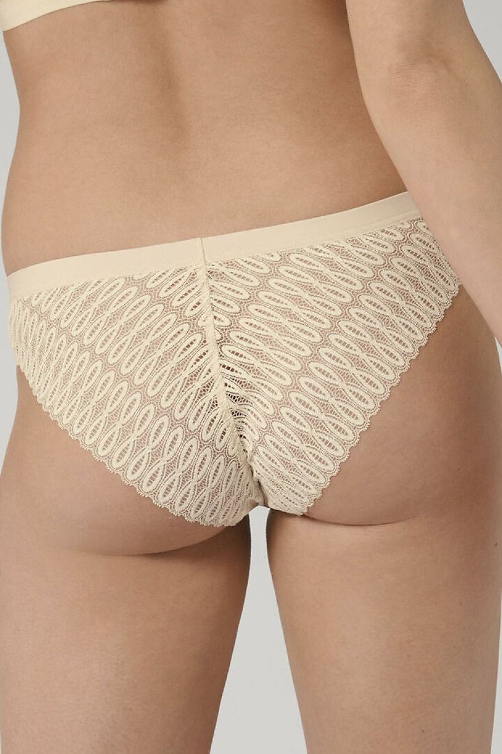  Figi Brazyliany Model Aura Spotlight Brazilian 10208024-6720 158006 Cream - Triumph 