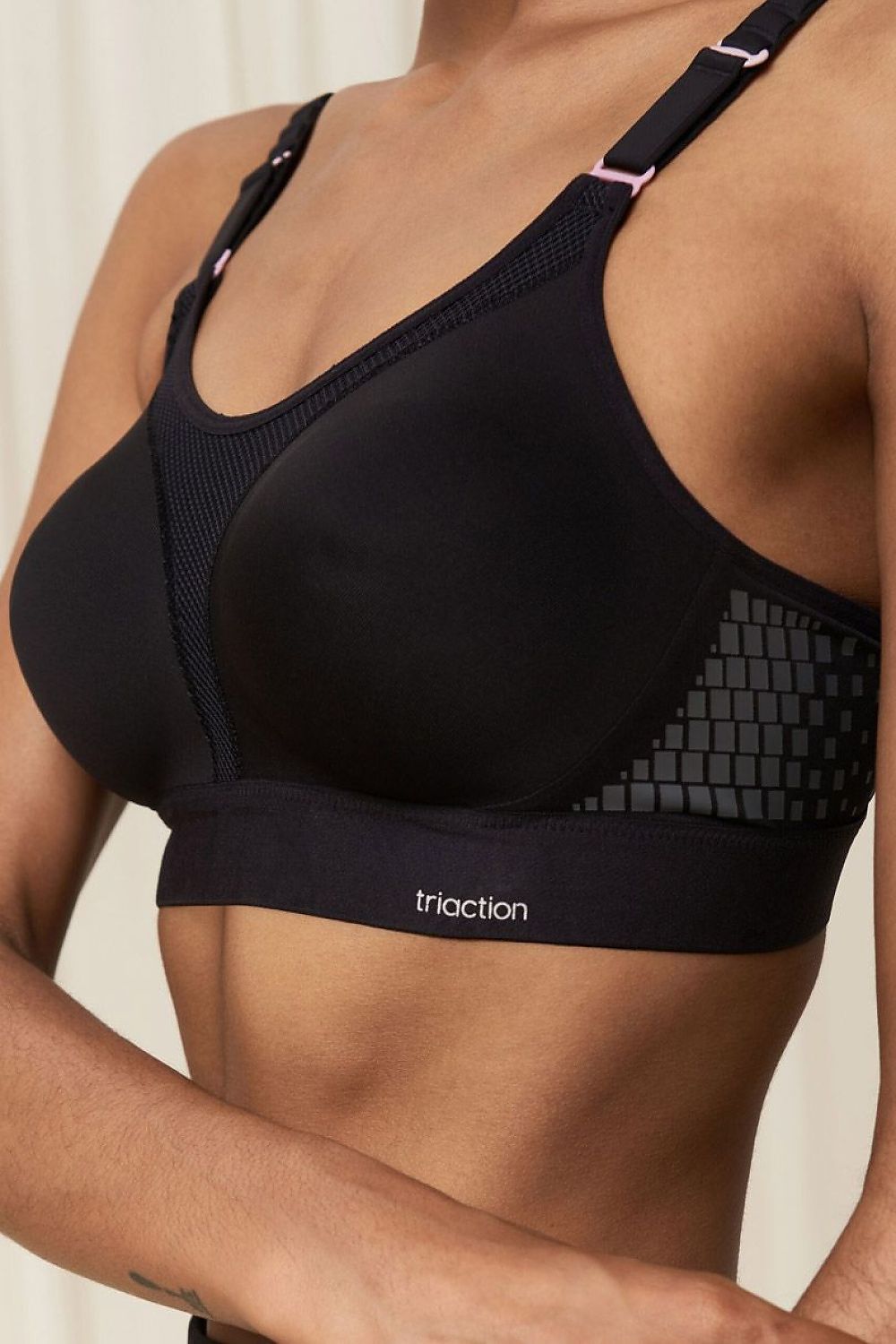  Biustonosz Soft Biustonosz Sportowy Model Triaction Extreme Lite N EX 10163839 118146 Black - Triumph 