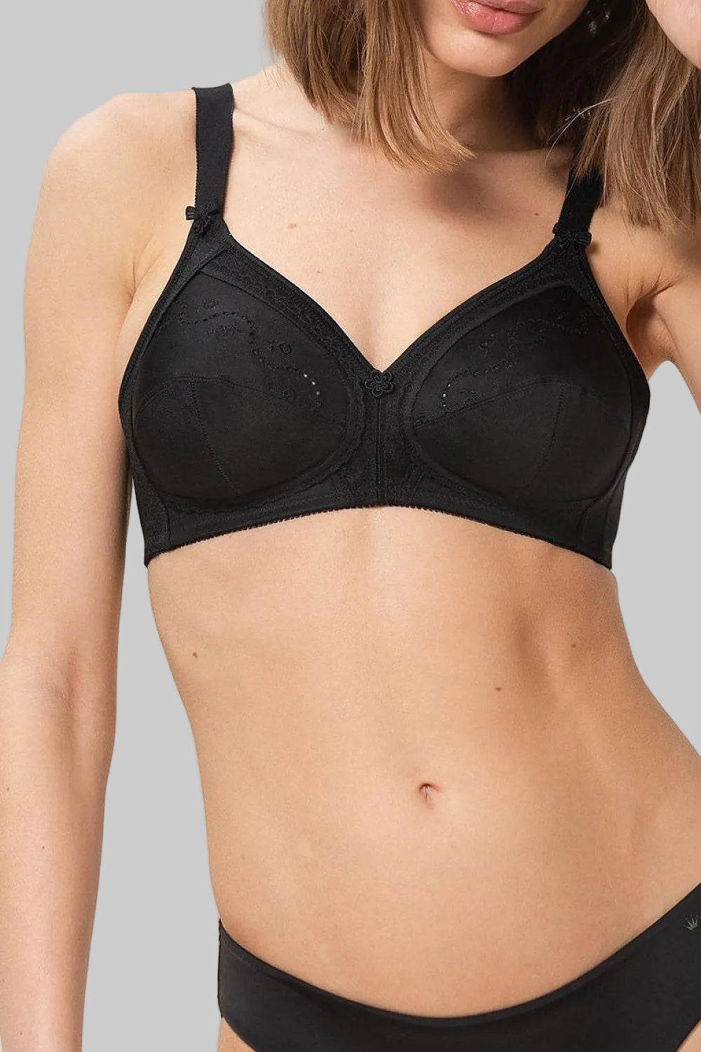  Biustonosz Soft Model Doreen Plus Cotton 01 N 10004928 175500 Black - Triumph 