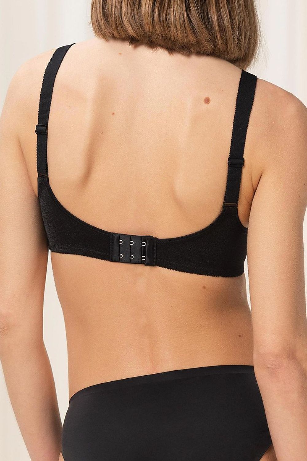  Biustonosz Soft Model Doreen Plus Cotton 01 N 10004928 175500 Black - Triumph 