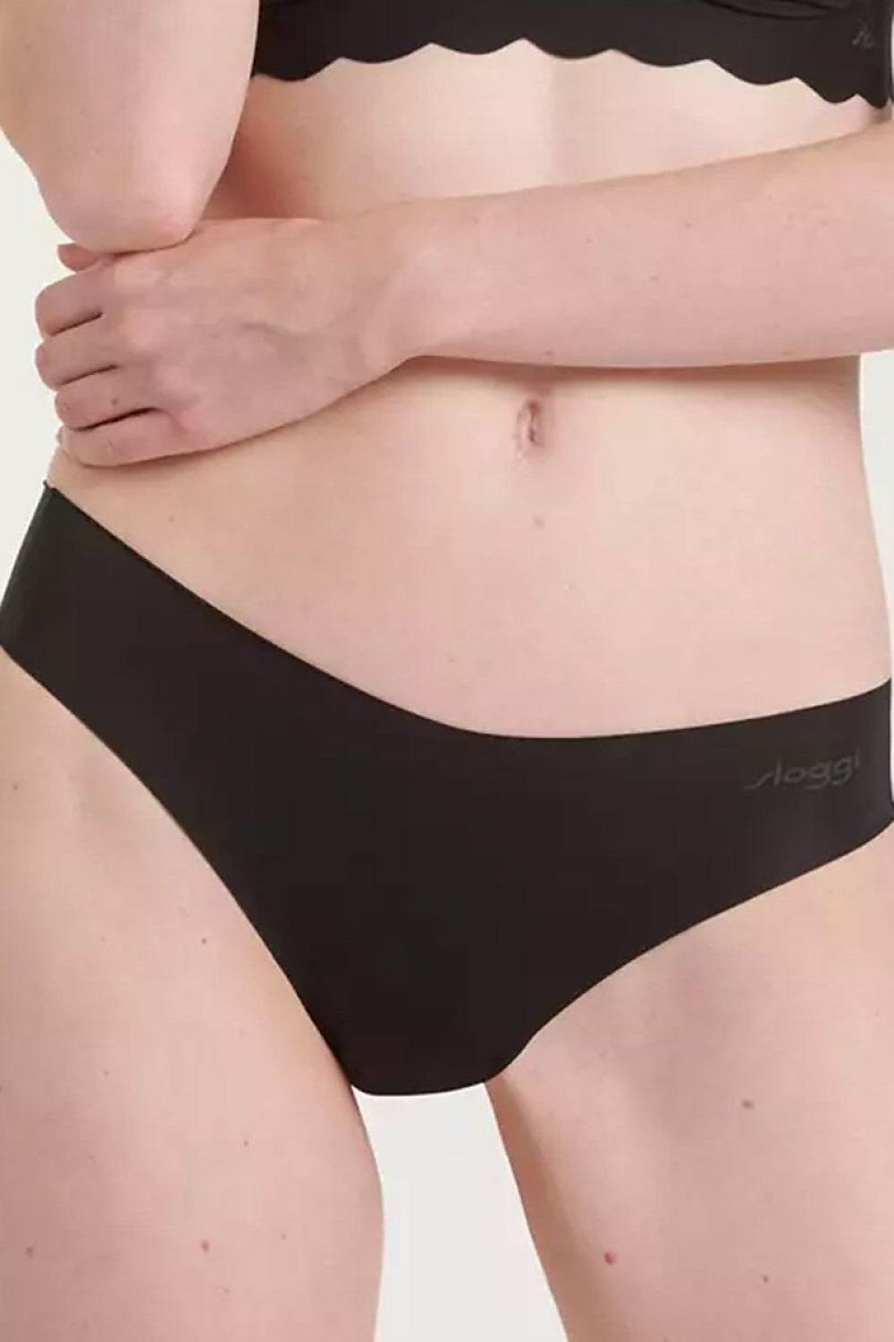  Komplet Stringi Model Zero Microfibre 2.0 Hipstring 2P 10214636 203443 Black - Sloggi 