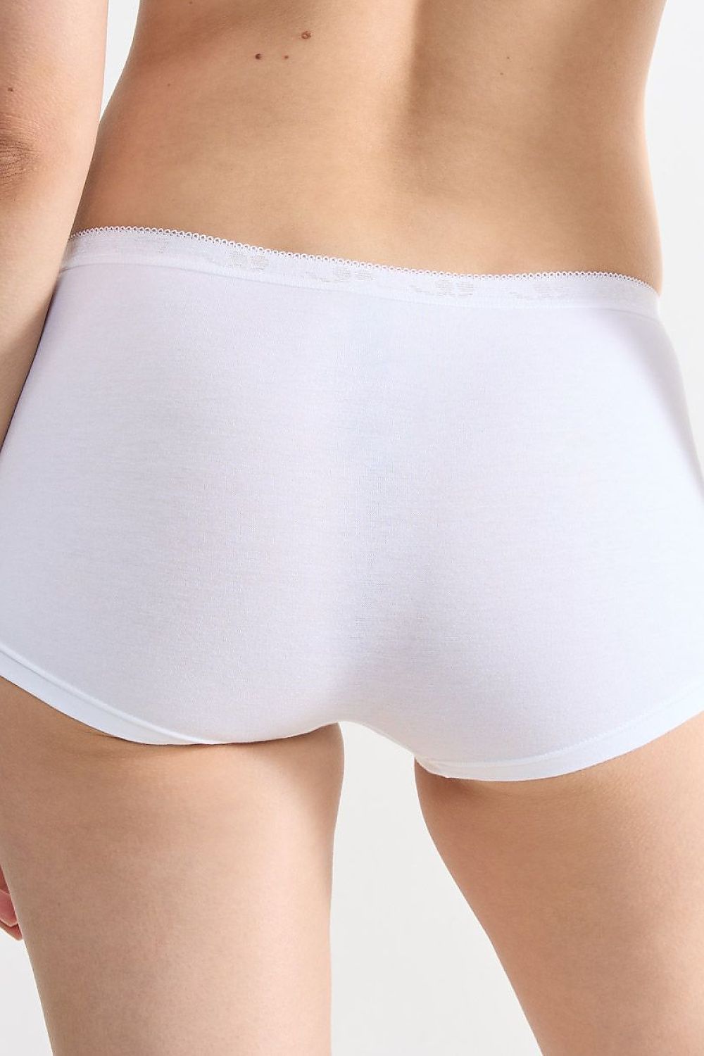  Szorty Model Basic 10189218 112531 White - Sloggi 