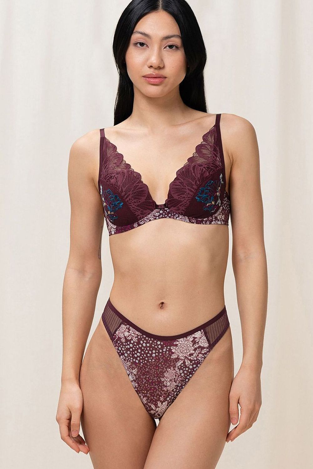  Stringi Model Lavish Spotlight High Waist 10213117 166215 Śliwka - Triumph 