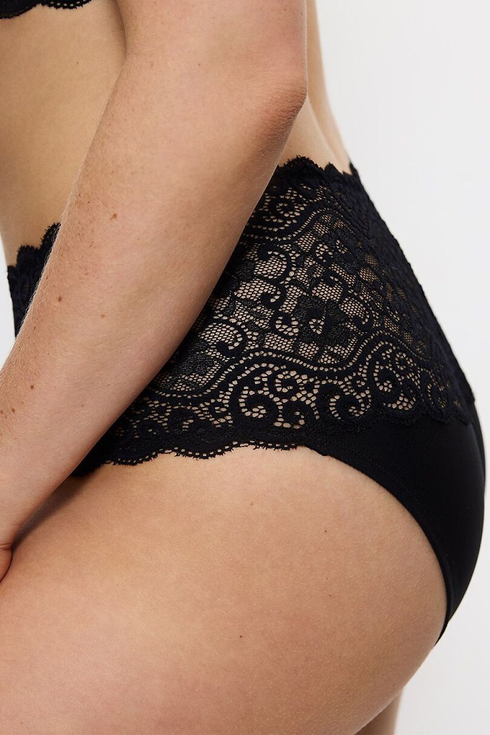  Figi Model Amourette Maxi 10210675-0004 232030 Black - Triumph 