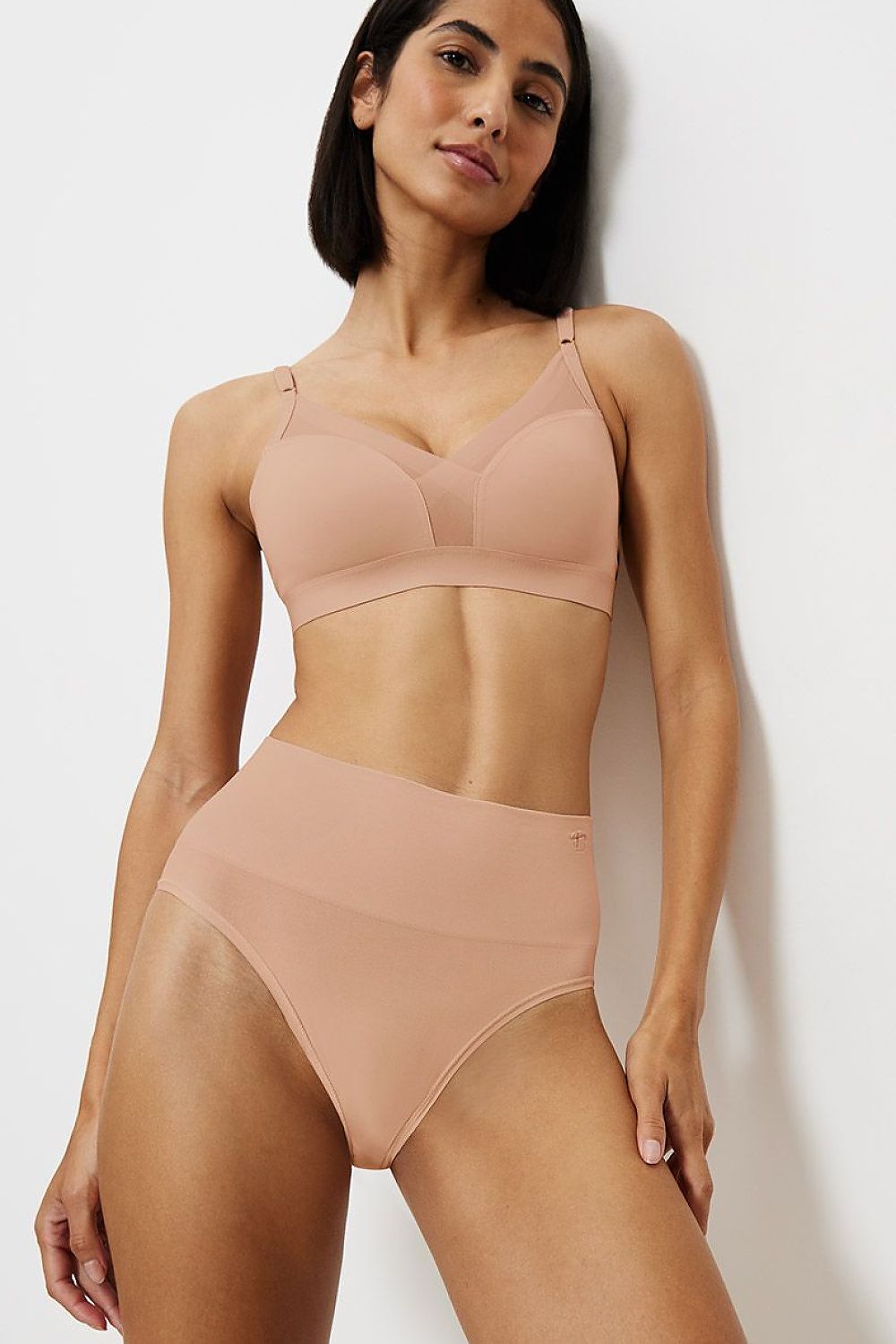  Figi Model Soft Sculpt Bandeau 10219736-00EP 227470 Beige - Triumph 