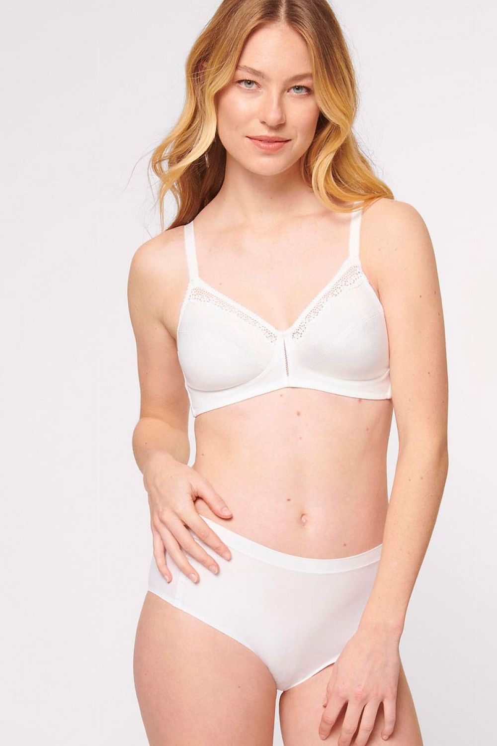  Biustonosz Soft Model Cotton Beauty N 10094814 135196 White - Triumph 