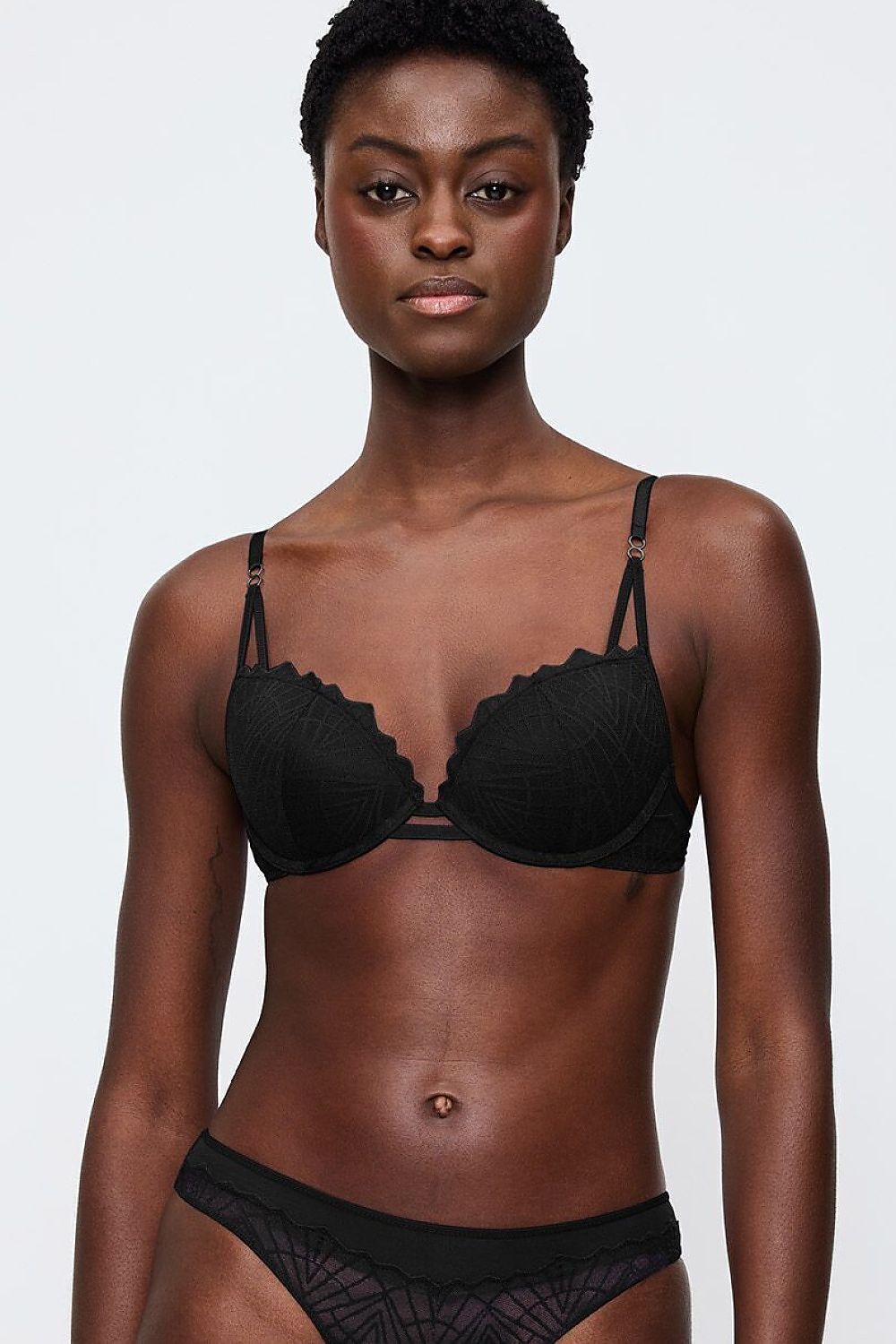  Biustonosz push up Biustonosz Push-up Model That Night In Vegas 10224875-0004 232132 Black - Triumph 