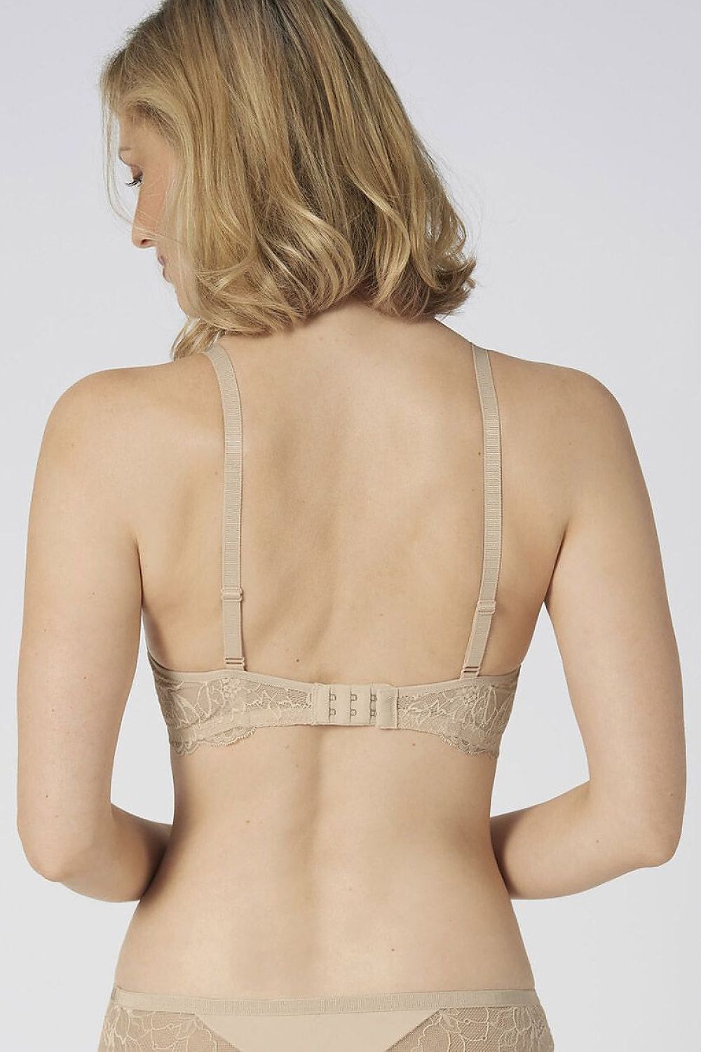  Biustonosz Soft Model Amourette Charm W02 10199586 164332 Light Beige - Triumph 