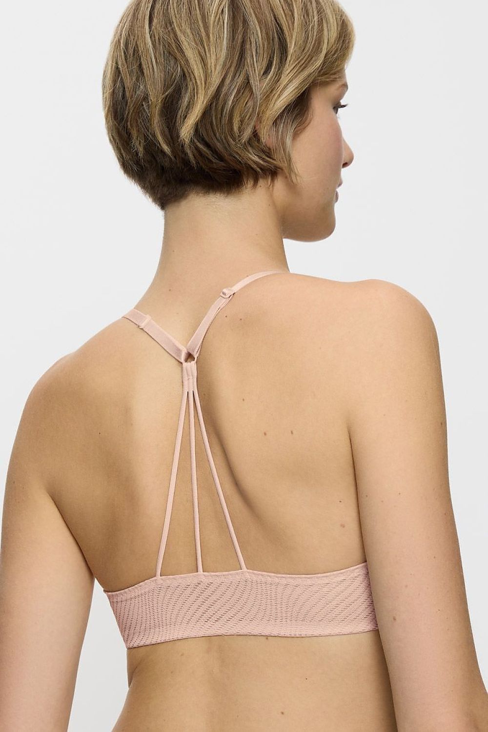  Biustonosz push up Biustonosz Push-up Model Harmony Spotlight WHUF 10217429 194403 Light Pink - Triumph 