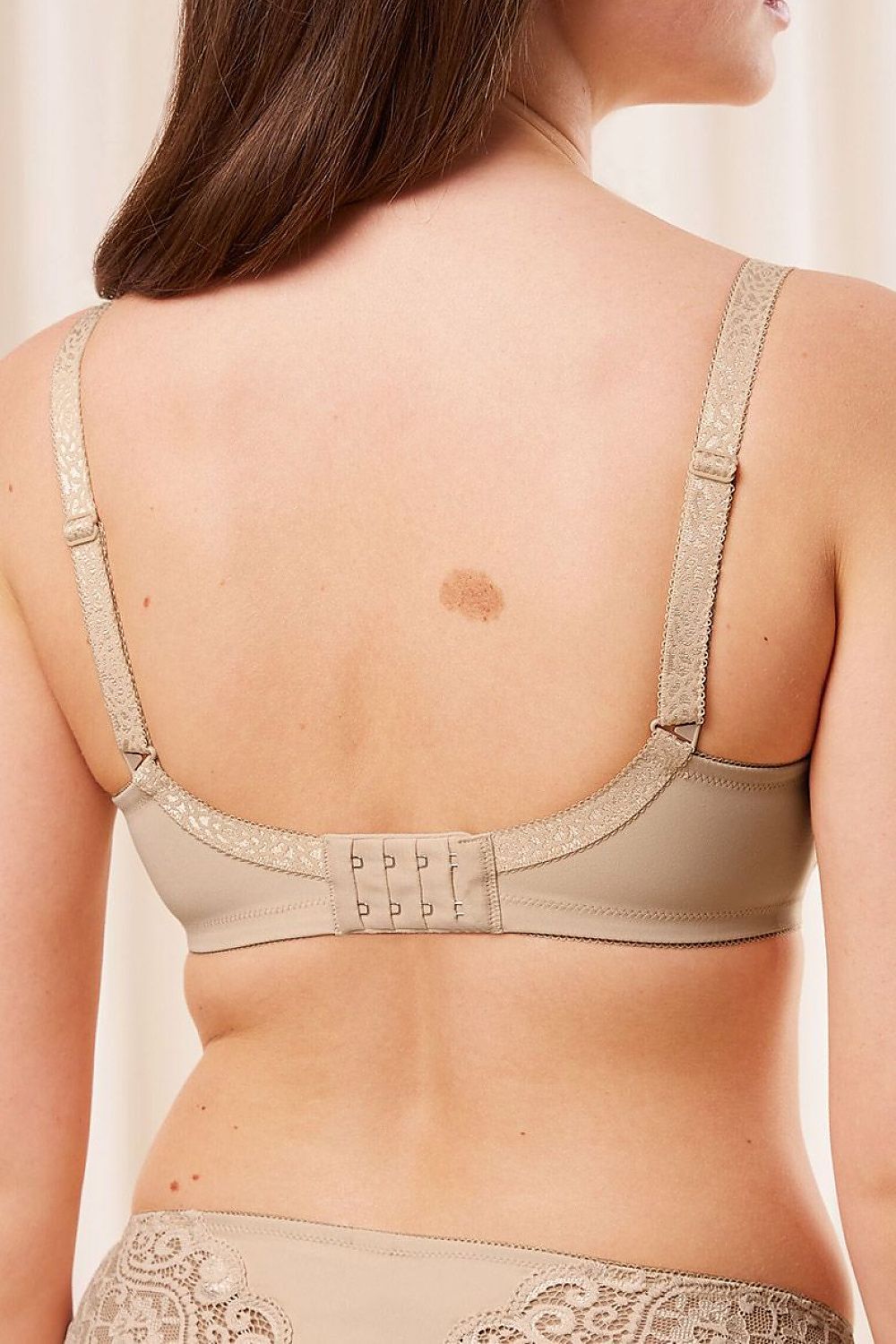  Biustonosz Soft Minimizer Model Amourette W01 10210670-0026 194390 Cielisty - Triumph 