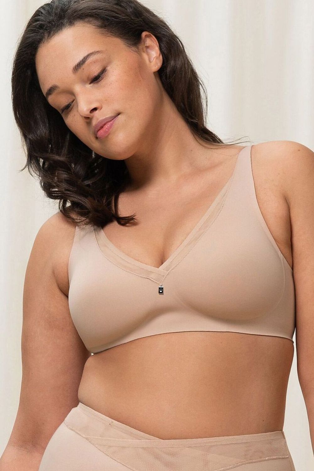  Biustonosz Soft Model True Shape Sensation N01 10207952 181087 Light Beige - Triumph 