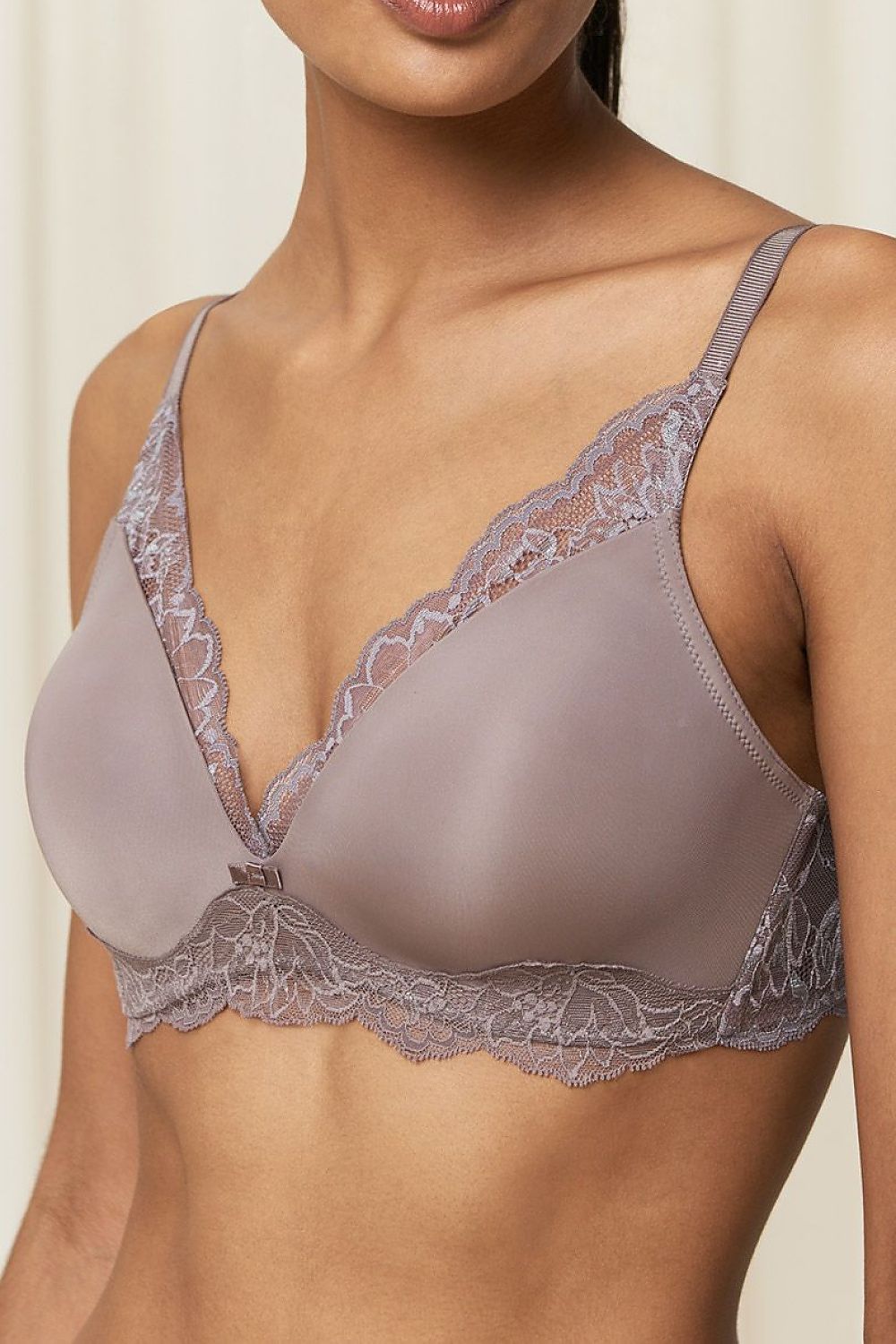  Biustonosz push up Biustonosz Usztywniany Model Amourette Charm T P 10214457 177424 Gołębi - Triumph 