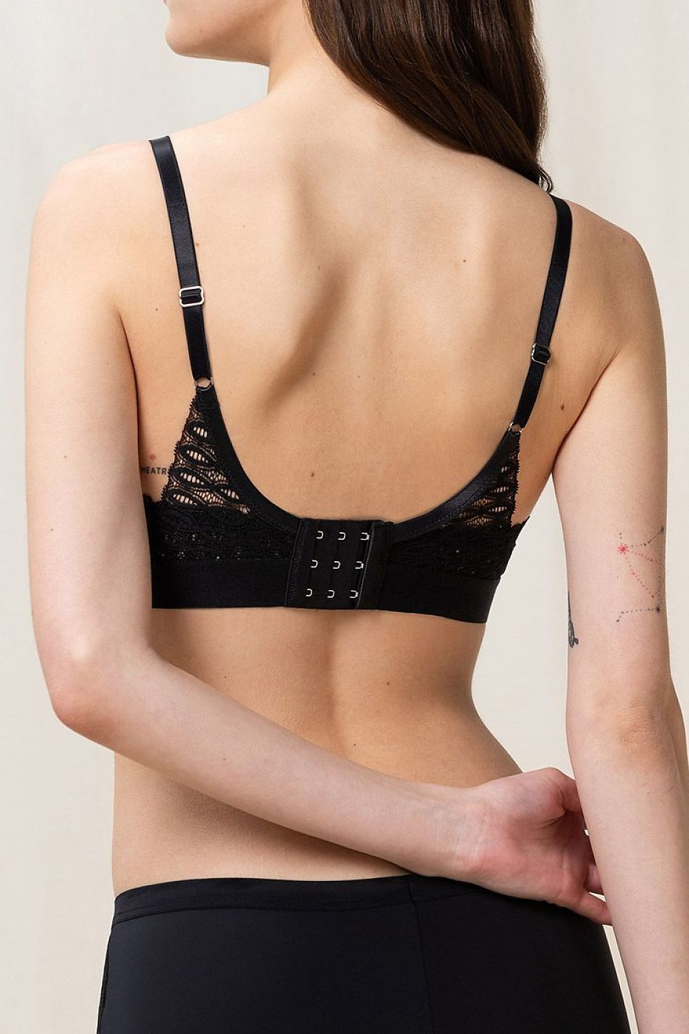  Biustonosz Soft Model Aura Spotlight N 10213131 174087 Black - Triumph 