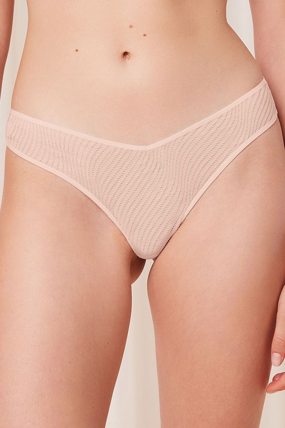 Figi Brazyliany Model Harmony Spotlight High Leg 10217381 194283 Light Pink - Triumph 