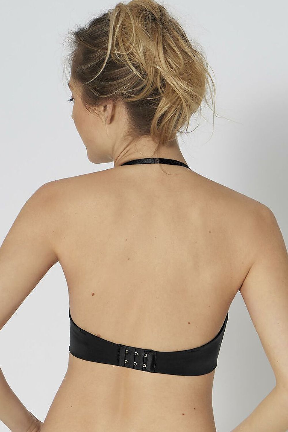  Biustonosz push up Biustonosz Usztywniany Model Body Make-Up Essentials WDP 10156745 160000 Black - Triumph 